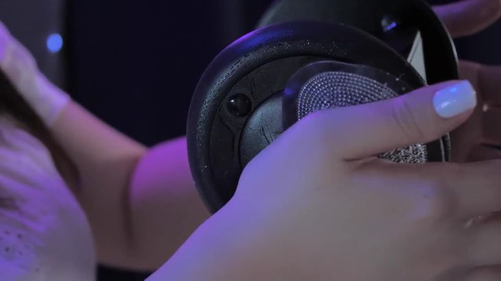 ASMR-Upgraded-Ｊｅｌｌｙ-Ear-Massage-(Realistic,-Relaxing,-Slow)