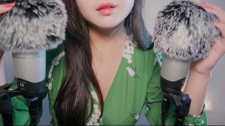 ASMR-Gentle-Fluffy-Mic-Brushing–“Good-Night”-Whispers-in-Different-Languages